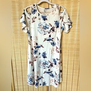 NWOT SIZE M Floral Cold Shoulder Dress MINT (worn once for photos)